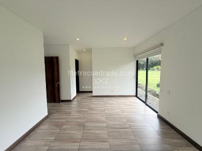 Casa de 3 alcobas en venta en Alto De Palmas, Envigado, 360 m² · foto 17 de 17