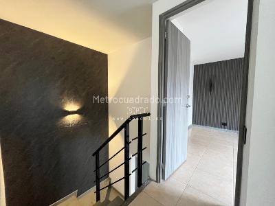 Apartamento de 3 alcobas en arriendo en Los Balsos, Medellín, 117 m² · foto 8 de 20