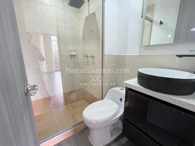 Apartamento de 3 alcobas en arriendo en Los Balsos, Medellín, 117 m² · foto 12 de 20