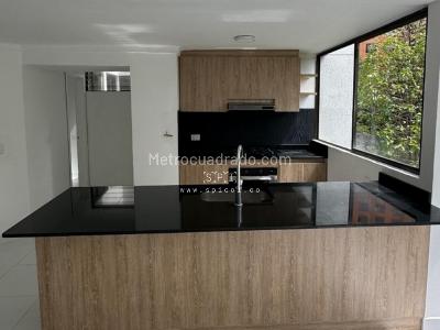 Apartamento de 3 alcobas en venta en La Florida, Medellín, 109 m² · foto 3 de 19