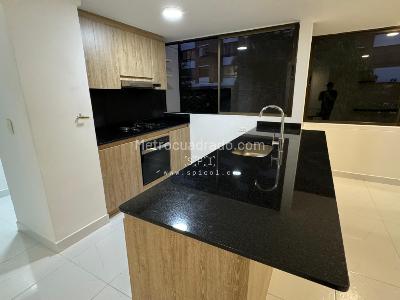 Apartamento de 3 alcobas en venta en La Florida, Medellín, 109 m² · foto 4 de 19