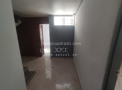 Casa de 4 alcobas en arriendo en Manila, Medellín, 350 m² · foto 5 de 12