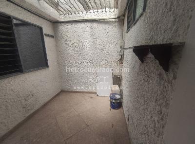 Casa de 4 alcobas en arriendo en Manila, Medellín, 350 m² · foto 8 de 12
