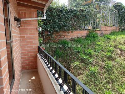 Casa de 4 alcobas en venta en Aves Maria, Sabaneta, 217 m² · foto 17 de 17