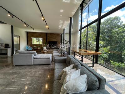 Casa de 4 alcobas en venta en La Estrella, Medellín, 540 m² · foto 3 de 20