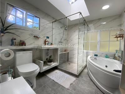 Casa de 4 alcobas en venta en La Estrella, Medellín, 540 m² · foto 19 de 20