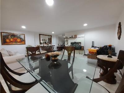 Casa de 4 alcobas en venta en Loma De Las Brujas, Envigado, 162 m² · foto 4 de 11