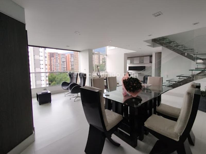 Modern 3BR Apartment in La Abadía (170 m²) - 5