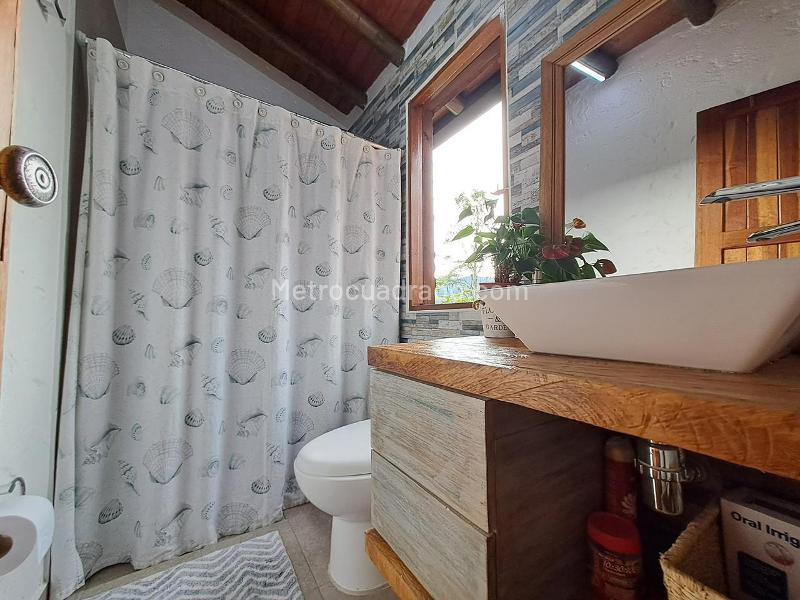 4BR House in Loma Del Escobero Envigado (3400 m²) - 4
