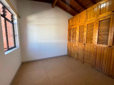 Apartamento de 4 alcobas en arriendo en La Castellana, Medellín, 84 m² · foto 14 de 20