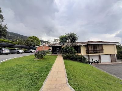 House for rent in Loma Del Chocho, Envigado