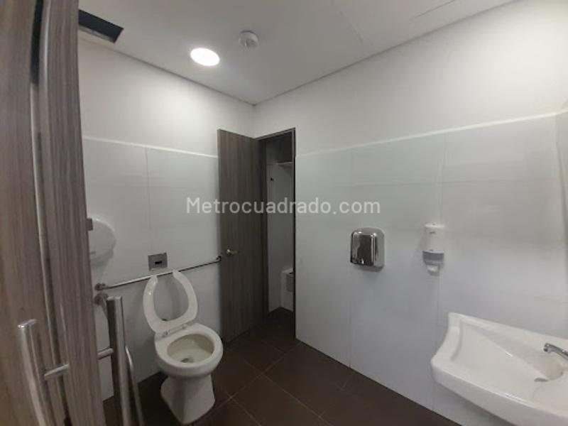 Local Comercial en Arriendo, Niquia, Bello - Vista 4
