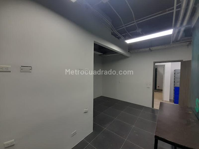 Local Comercial en Arriendo, Niquia, Bello - Más