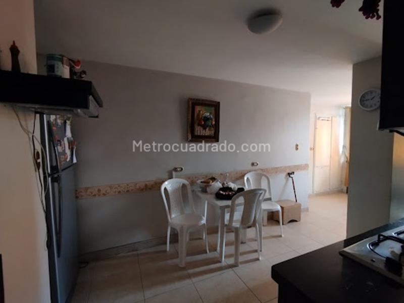 Apartamento Amplio de 3 Alcobas en el Centro de Medellín - 5