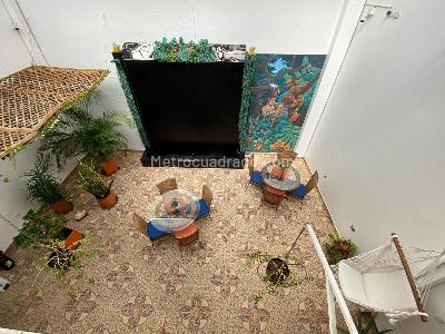 Casa de 5 alcobas en arriendo en Laureles Medellin, Medellín, 230 m² · foto 4 de 13