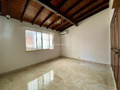 Casa de 5 alcobas en arriendo en Laureles Medellin, Medellín, 230 m² · foto 11 de 13