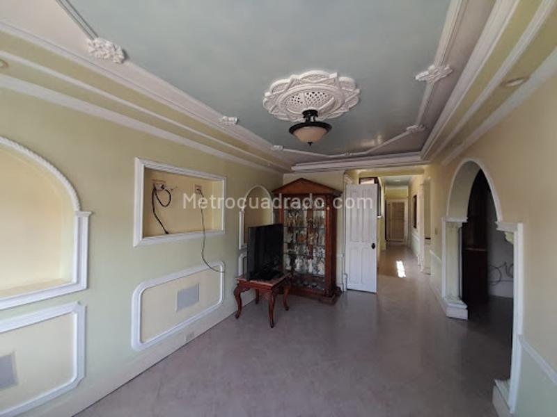 Charming 3BR House in San Joaquin Laureles - 4