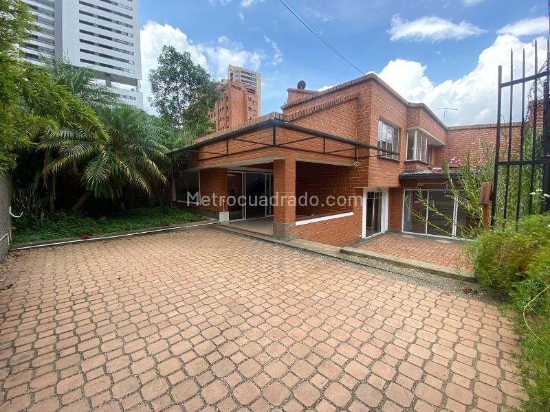 3BR Duplex House for Rent in San Lucas El Poblado
