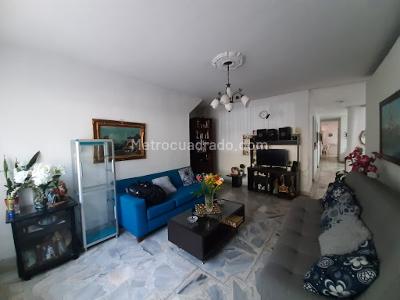 Casa de 3 alcobas en arriendo en San Joaquin Laureles, Medellín, 100 m² · foto 5 de 13