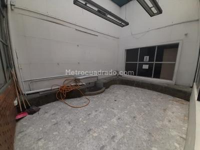 Casa de 5 alcobas en arriendo en Villa Nueva, Medellín, 310 m² · foto 17 de 20