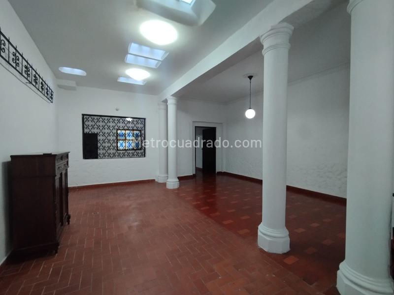 Casa de 4 Alcobas en La Candelaria - 2