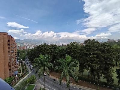 Apartamento de 3 alcobas en arriendo en San Lucas, Medellín, 370 m² · foto 1 de 20