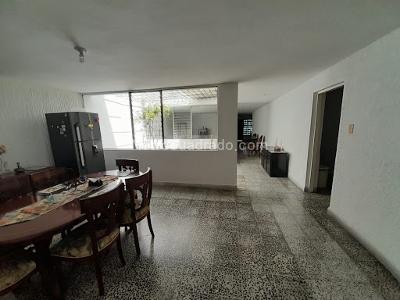 Casa de 5 alcobas en arriendo en Florida Nueva, Medellín, 375 m² · foto 5 de 20