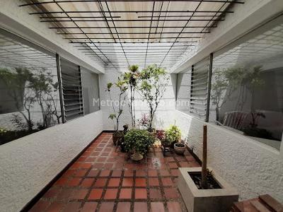 Casa de 5 alcobas en arriendo en Florida Nueva, Medellín, 375 m² · foto 8 de 20