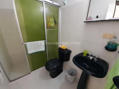 Casa de 5 alcobas en arriendo en Florida Nueva, Medellín, 375 m² · foto 13 de 20