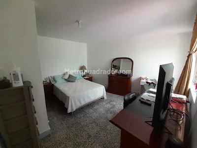 Casa de 5 alcobas en arriendo en Florida Nueva, Medellín, 375 m² · foto 19 de 20
