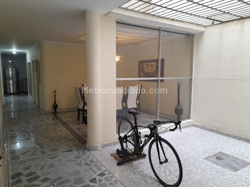 Commercial House with Spacious Areas in Estadio - 6