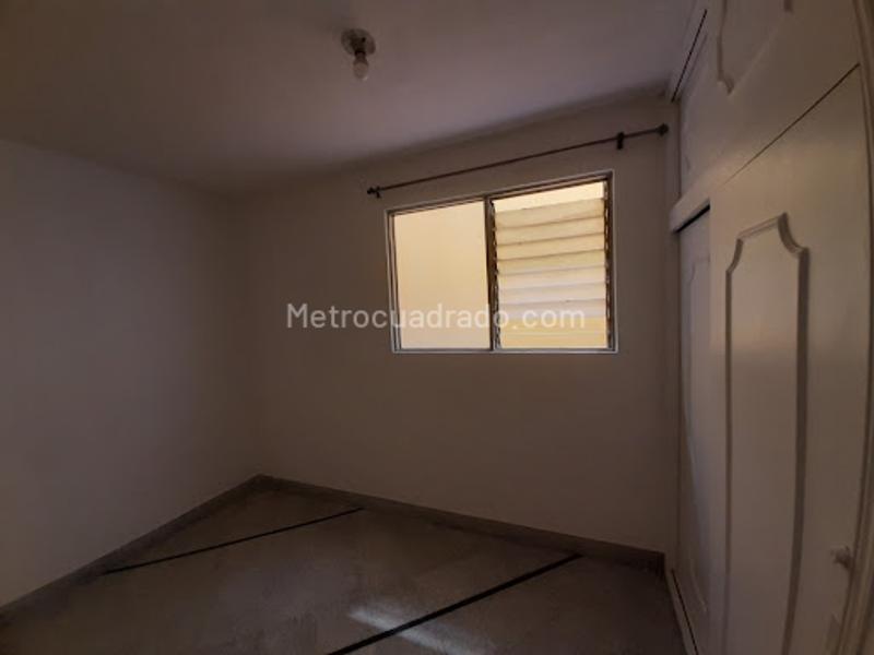 Casa Comercial Amplia en Alameda, Belén - 6