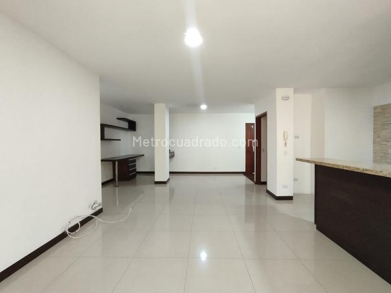 Amplio Apartamento de 2 Alcobas en Provenza - 6