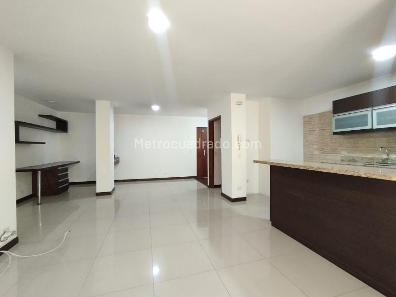 Amplio Apartamento de 2 Alcobas en Provenza - 7