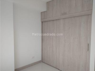 Apartamento de 3 alcobas en venta en Niquia, Medellín, 71 m² · foto 5 de 16