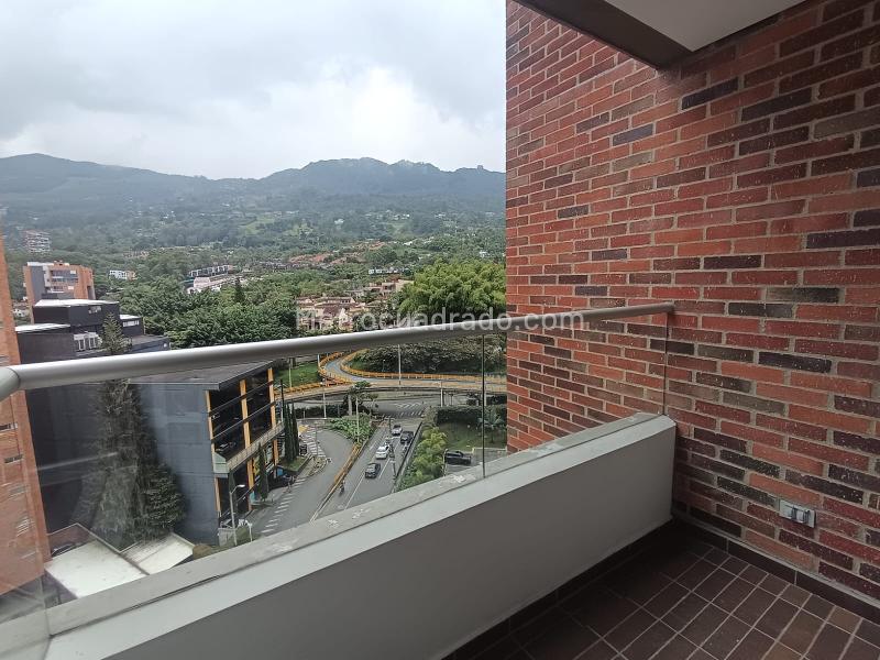 Apartamento en arriendo en El Esmeraldal, Envigado