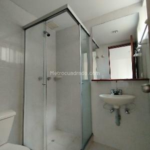 Apartamento de 2 alcobas en arriendo en Castropol, Medellín, 62 m² · foto 4 de 16