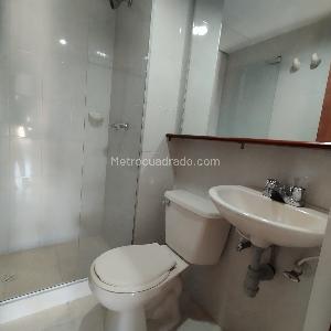 Apartamento de 2 alcobas en arriendo en Castropol, Medellín, 62 m² · foto 8 de 16