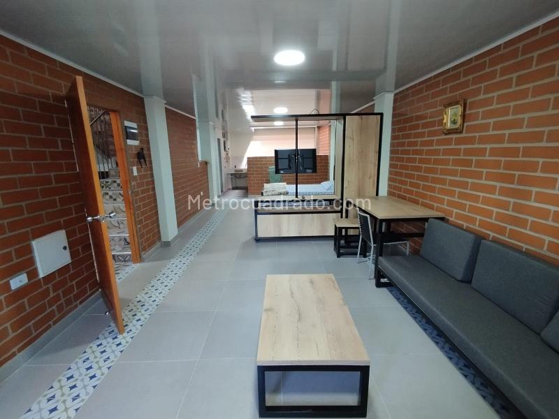 1BR Studio Near Floresta Metro