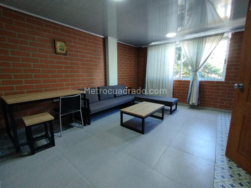 Estudio de 1 Alcoba Cerca al Metro de Floresta - 3