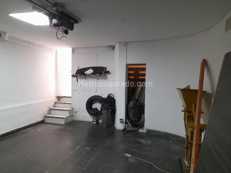 Casa Magnífica de 5 Alcobas en Conquistadores - 2