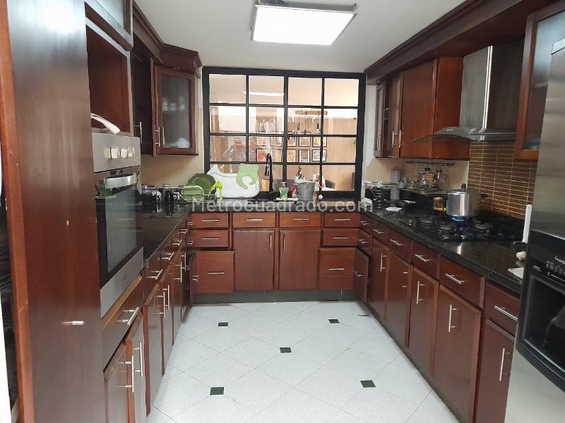 Casa Magnífica de 5 Alcobas en Conquistadores - 5