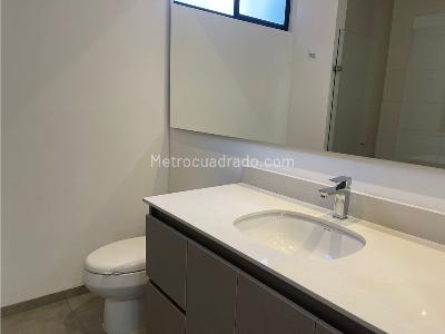 Apartamento de 3 alcobas en venta en Loma De Cumbres, Envigado, 130 m² · foto 18 de 20