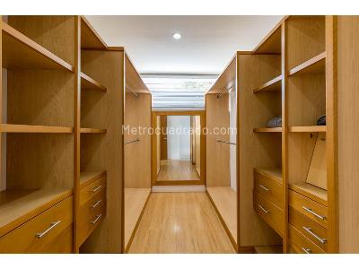 Casa de 5 alcobas en venta en Loma Cola Del Zorro, Medellín, 504 m² · foto 12 de 20
