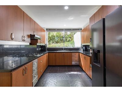 Casa de 5 alcobas en venta en Loma Cola Del Zorro, Medellín, 504 m² · foto 19 de 20