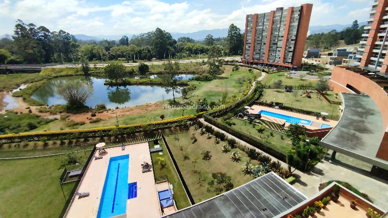 Apartamento en Arriendo, Barro Blanco Rio Negro, Rionegro - 2