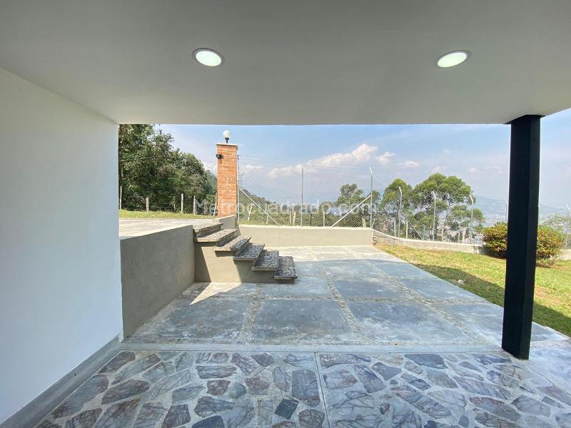 4BR House in Las Antillas (340 m²) - 2