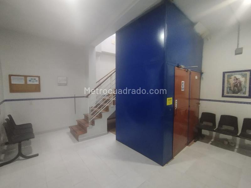 Casa Comercial con Ascensor en Prado Medellín