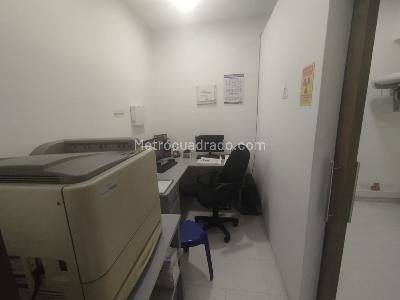 Casa de 5 alcobas en arriendo en Prado Medellin, Medellín, 438 m² · foto 18 de 20