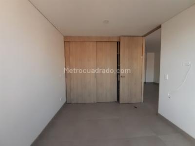 Apartamento de 1 alcoba en arriendo en El Nogal Los Almendros, Medellín, 55 m² · foto 5 de 7